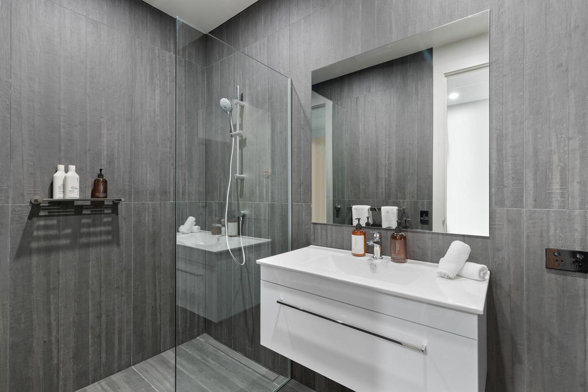 12Th Avenue Suites ควีนส์ทาวน์ ภายนอก รูปภาพ