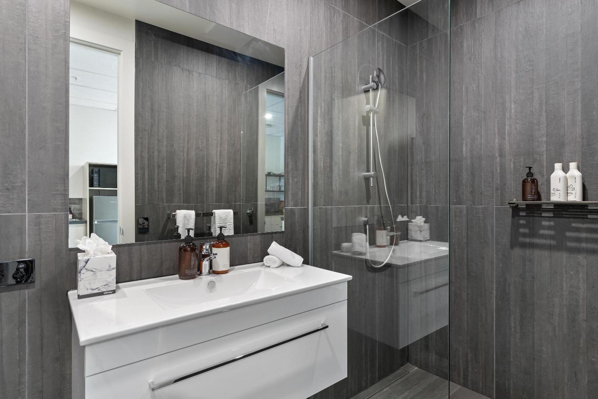 12Th Avenue Suites ควีนส์ทาวน์ ภายนอก รูปภาพ